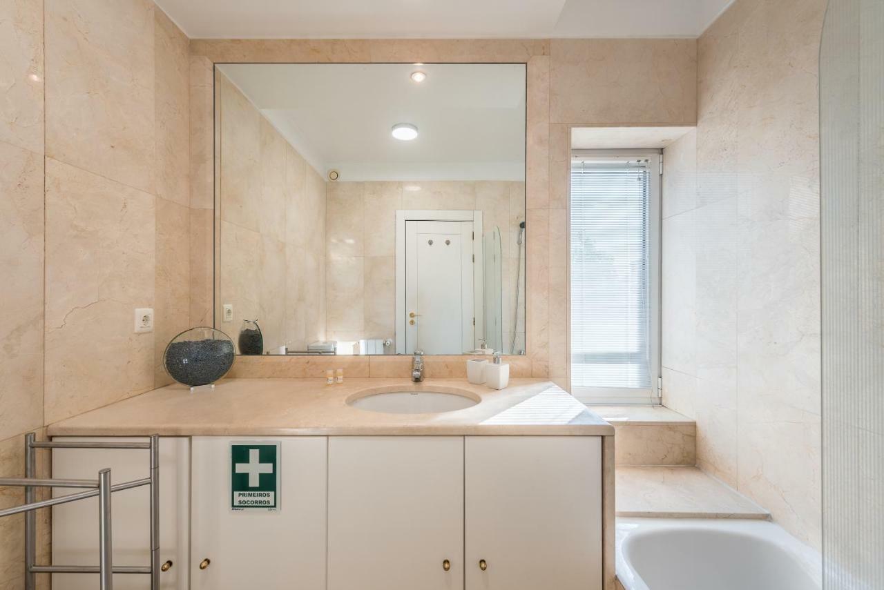 Guestready - Cactus Balcony - Free Private Parking Apartment Porto Bagian luar foto